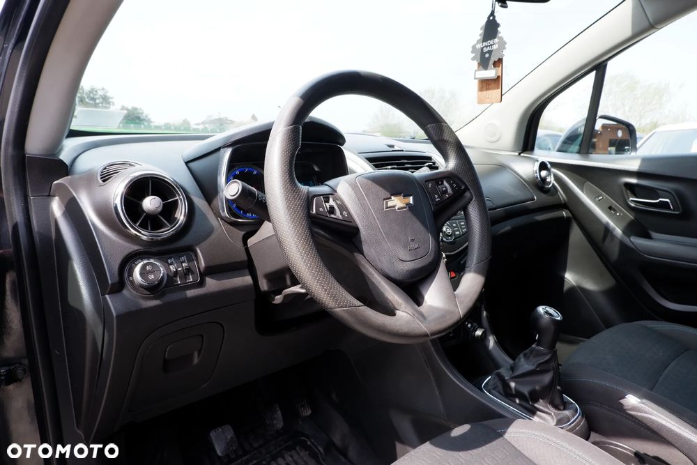 Chevrolet Trax 1.6 LS - 22