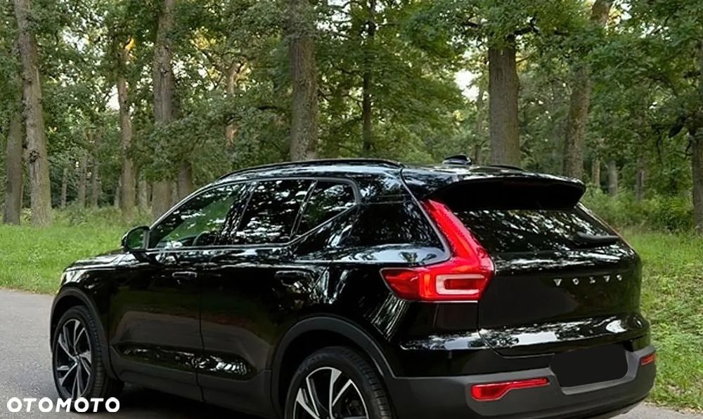 Volvo XC 40 T5 AWD R-Design - 6