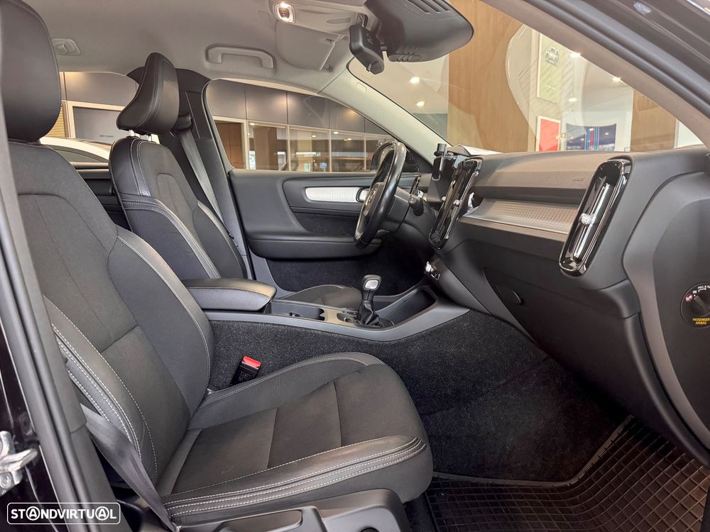 Volvo XC 40 2.0 D3 Momentum - 17