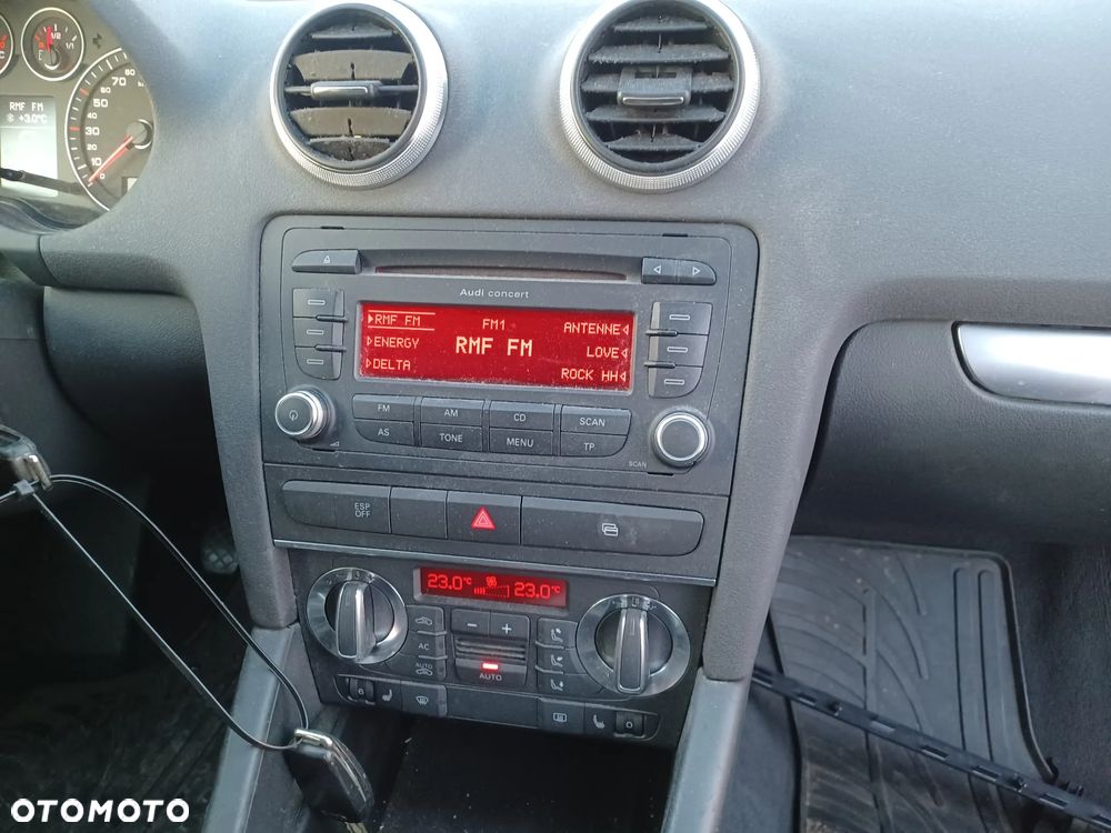 Audi A3 Sportback 1.6 Ambition - 12