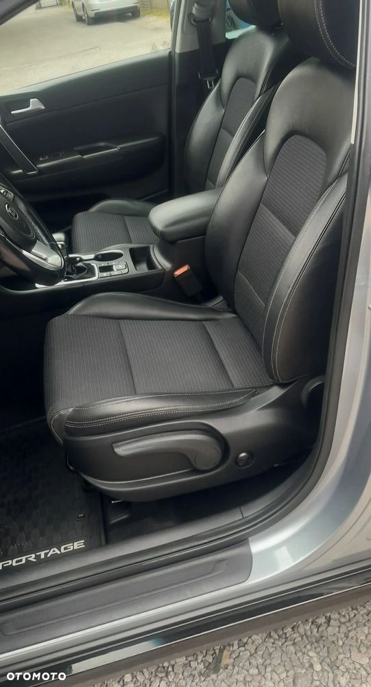 Kia Sportage 1.6 CRDI MHEV Black Edition 2WD DCT - 18