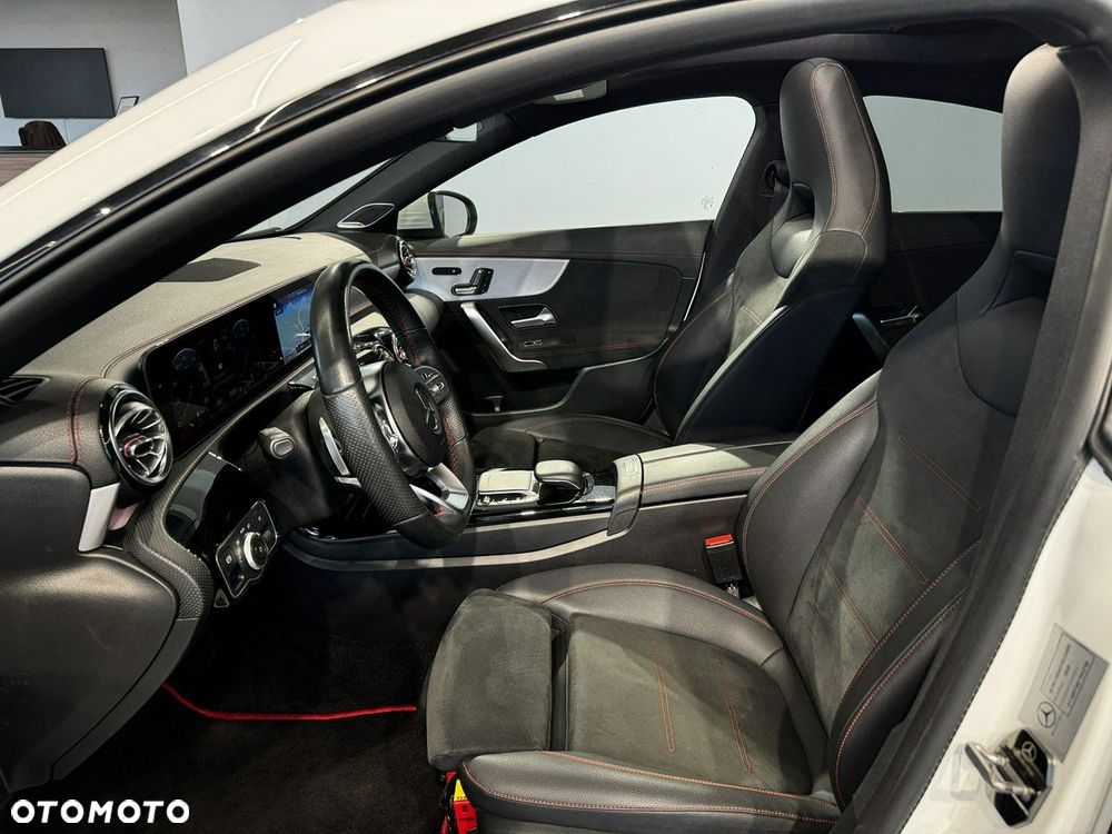 Mercedes-Benz CLA - 18