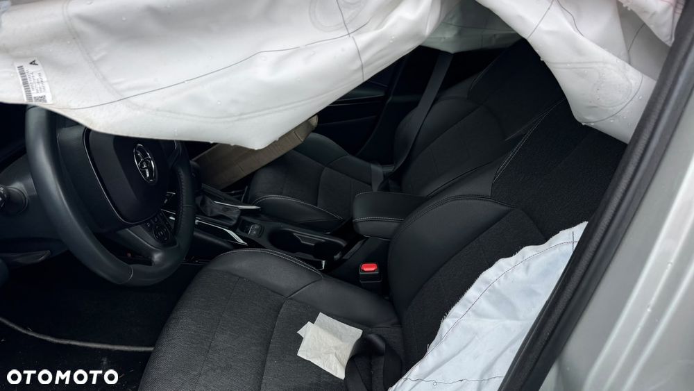 Toyota Corolla 1.8 Hybrid Comfort - 11