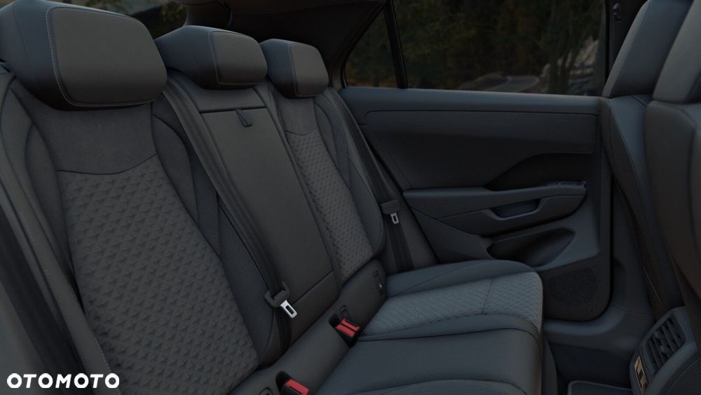 Volkswagen T-Roc 1.5 eTSI R-Line DSG - 13