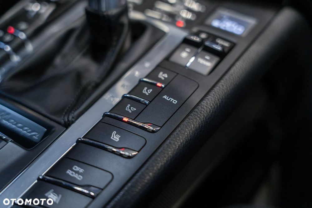 Porsche Macan PDK - 35