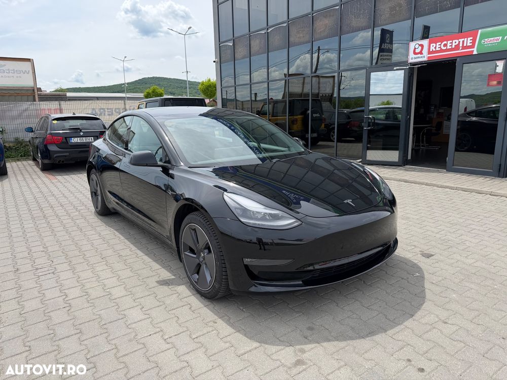 Tesla Model 3 Performance