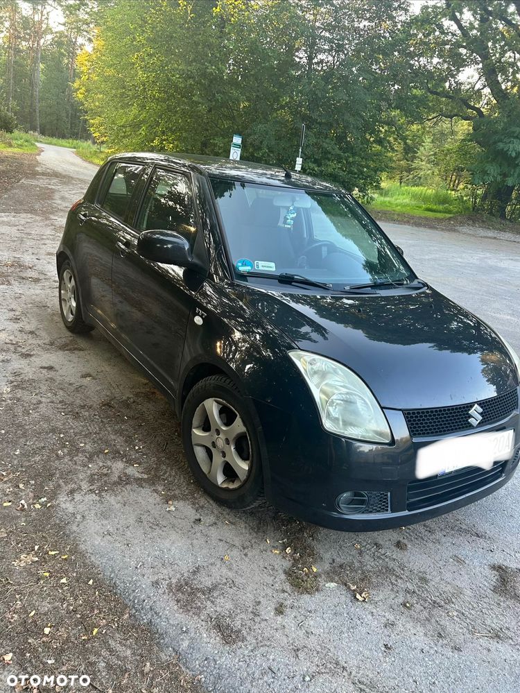 Suzuki Swift - 1