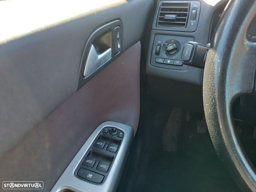 Volvo V50 1.6 D Momentum - 17