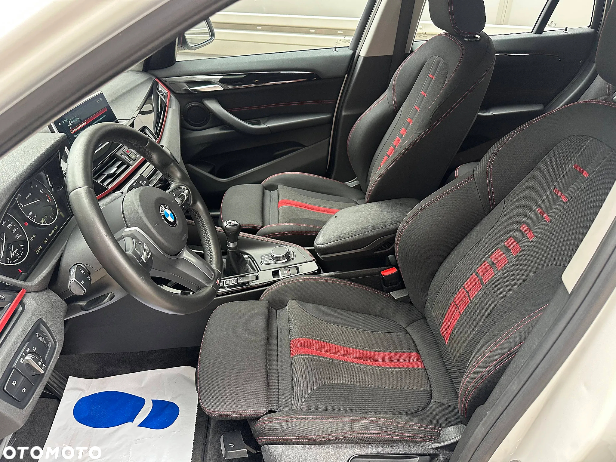 BMW X1 xDrive18d M Sport - 13