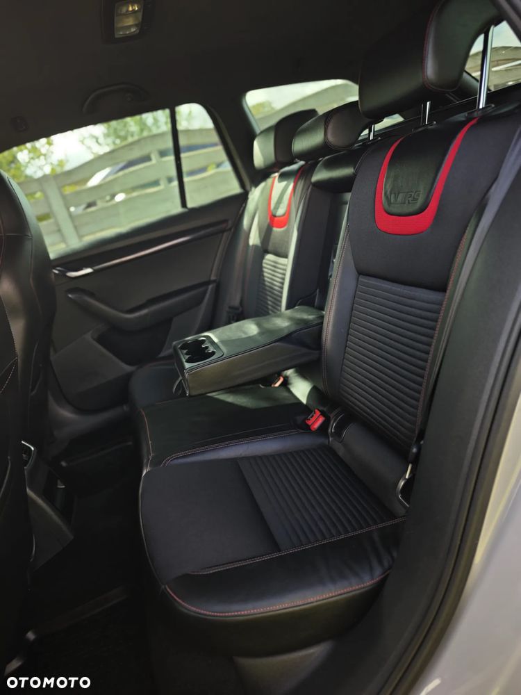 Skoda Octavia 2.0 TDI RS - 8