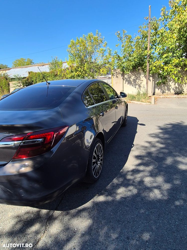 Opel Insignia 2.0 CDTi ECOTEC - 13