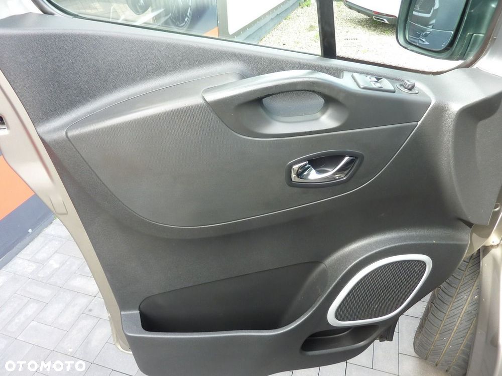 Opel Vivaro - 26