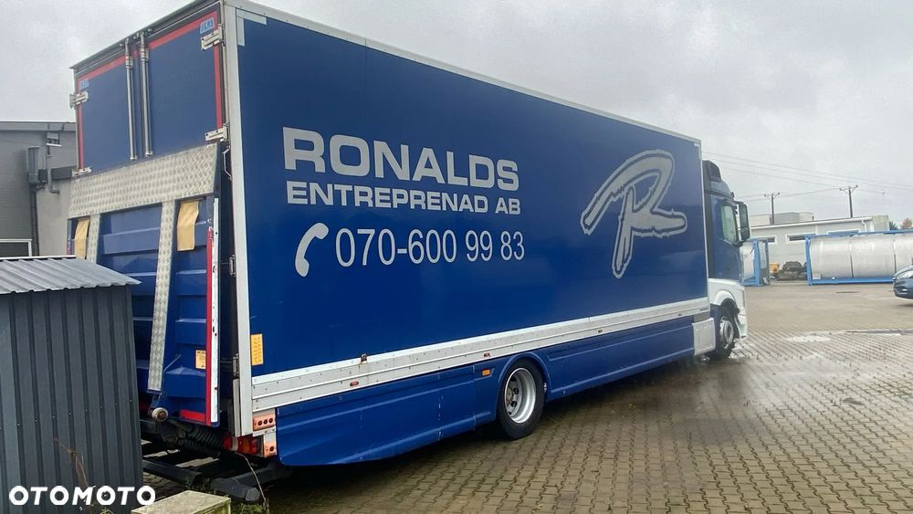 Mercedes-Benz Actros - 3