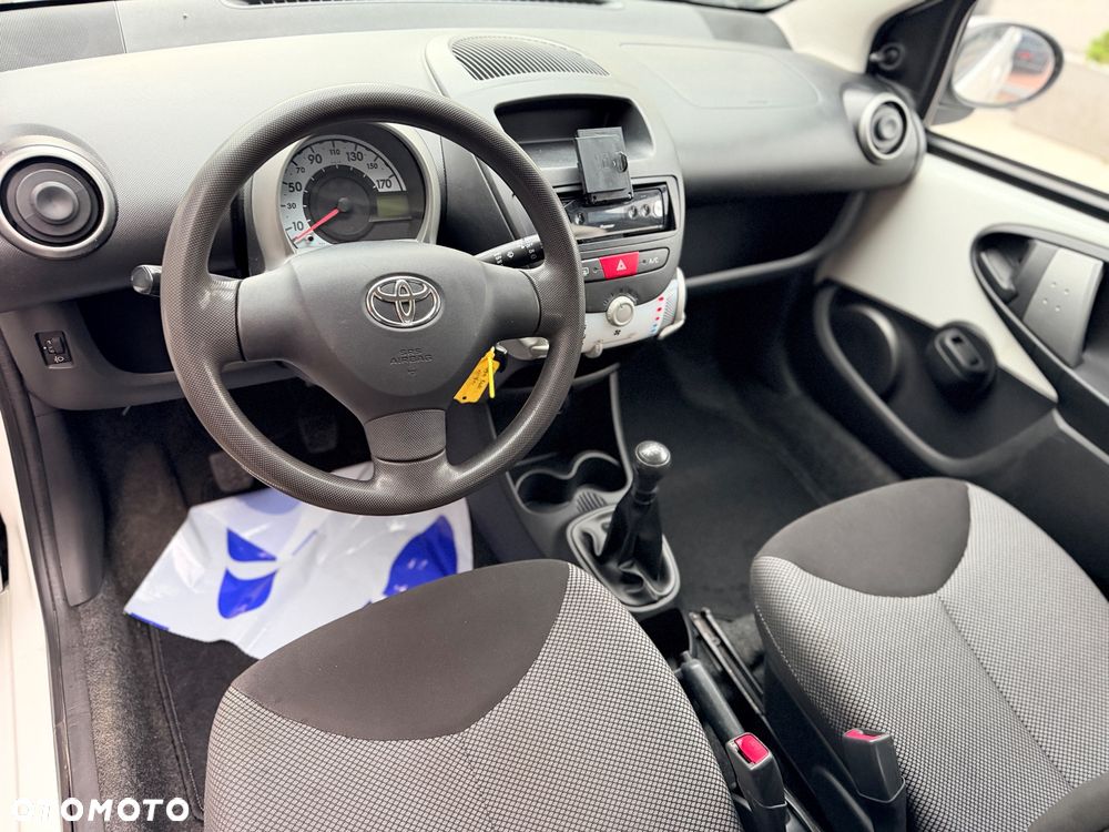 Toyota Aygo 1.0 VVT-i Sprint EU6 - 24