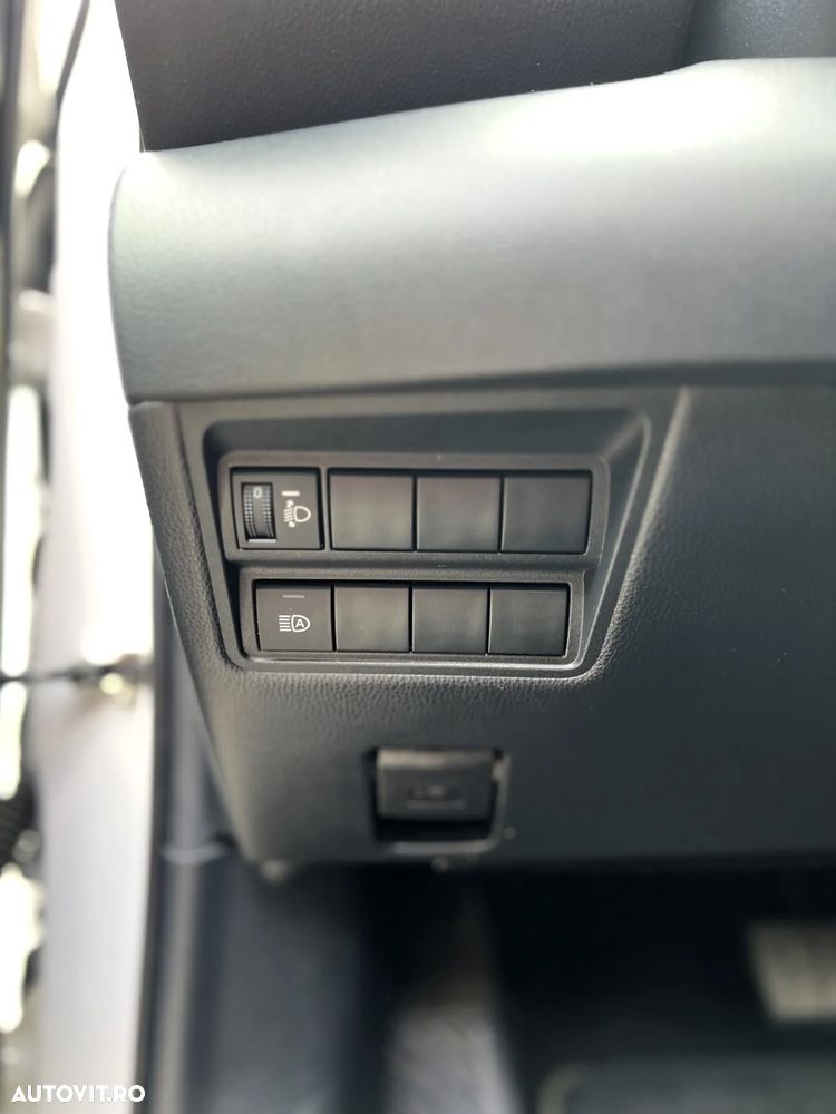 Toyota Yaris 1.5 VVT-i HSD Eco - 13