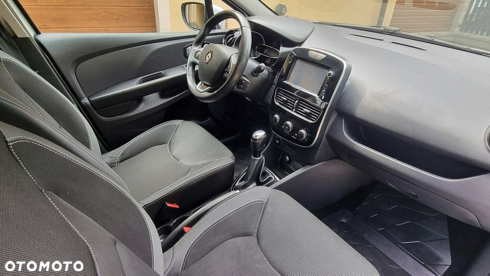 Renault Clio - 12