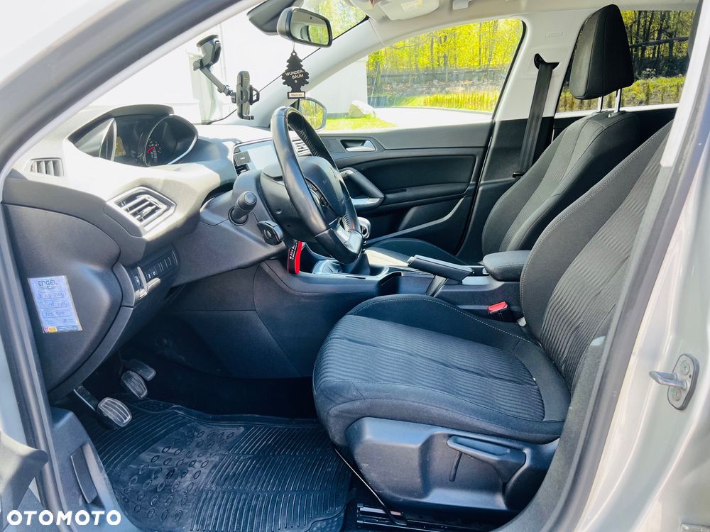 Peugeot 308 e-HDi 115 Stop & Start Access - 21