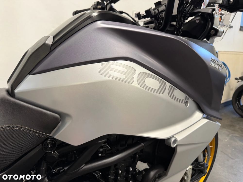 QJMOTOR SRT 800SX - 35