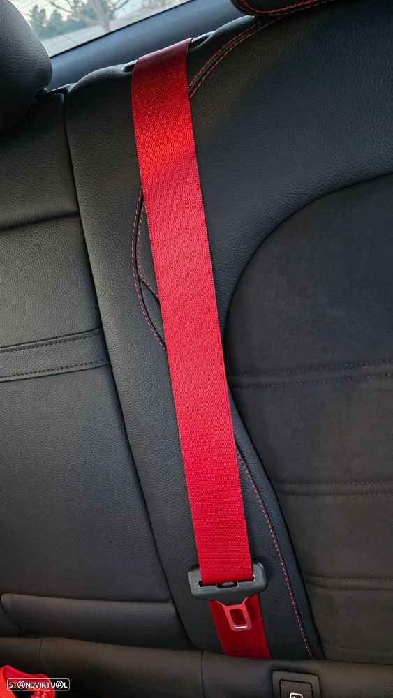 Mercedes-Benz GLC 300 ver-de-amg-line-4matic - 16