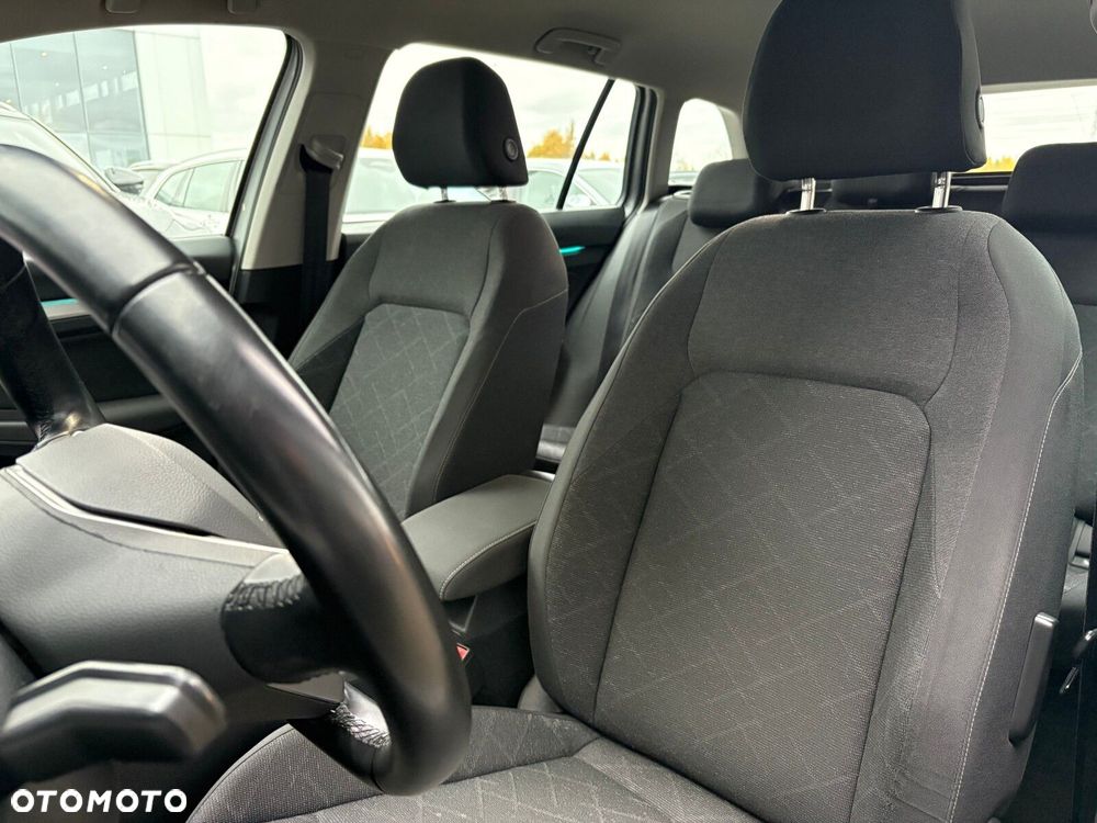 Volkswagen Golf VIII 1.5 TSI EVO Life - 11