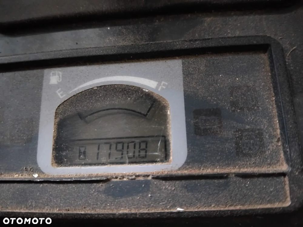 Hitachi ZX26U-6 - 13