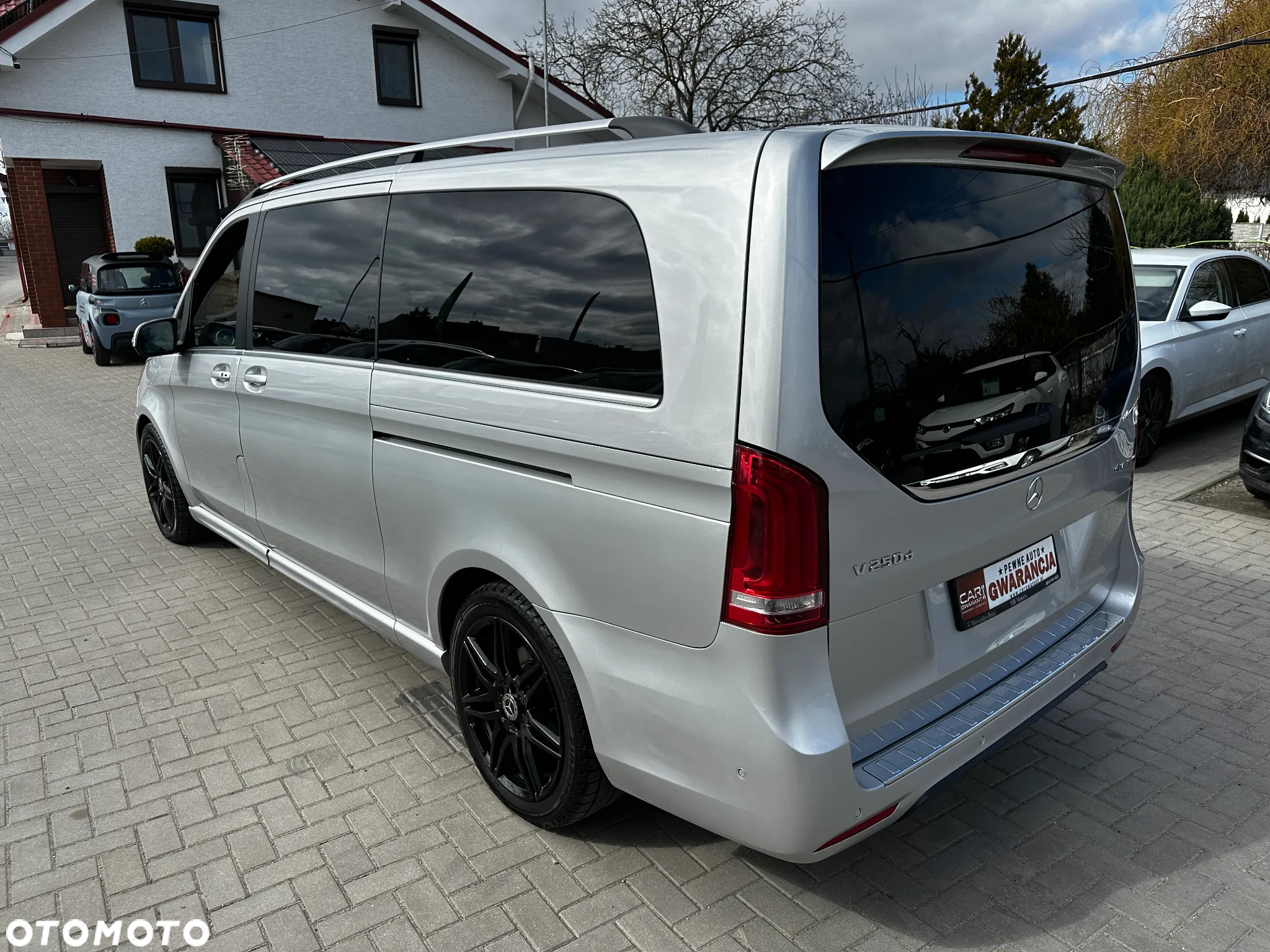 Mercedes-Benz Klasa V - 4