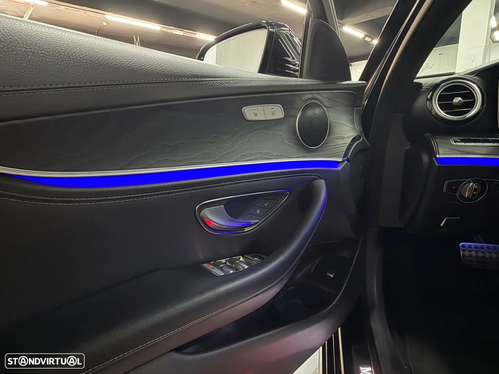 Mercedes-Benz E 220 d 4Matic 9G-TRONIC AMG Line - 13