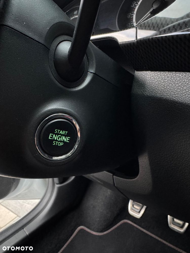 Skoda Fabia 1.2 TSI Monte Carlo - 13