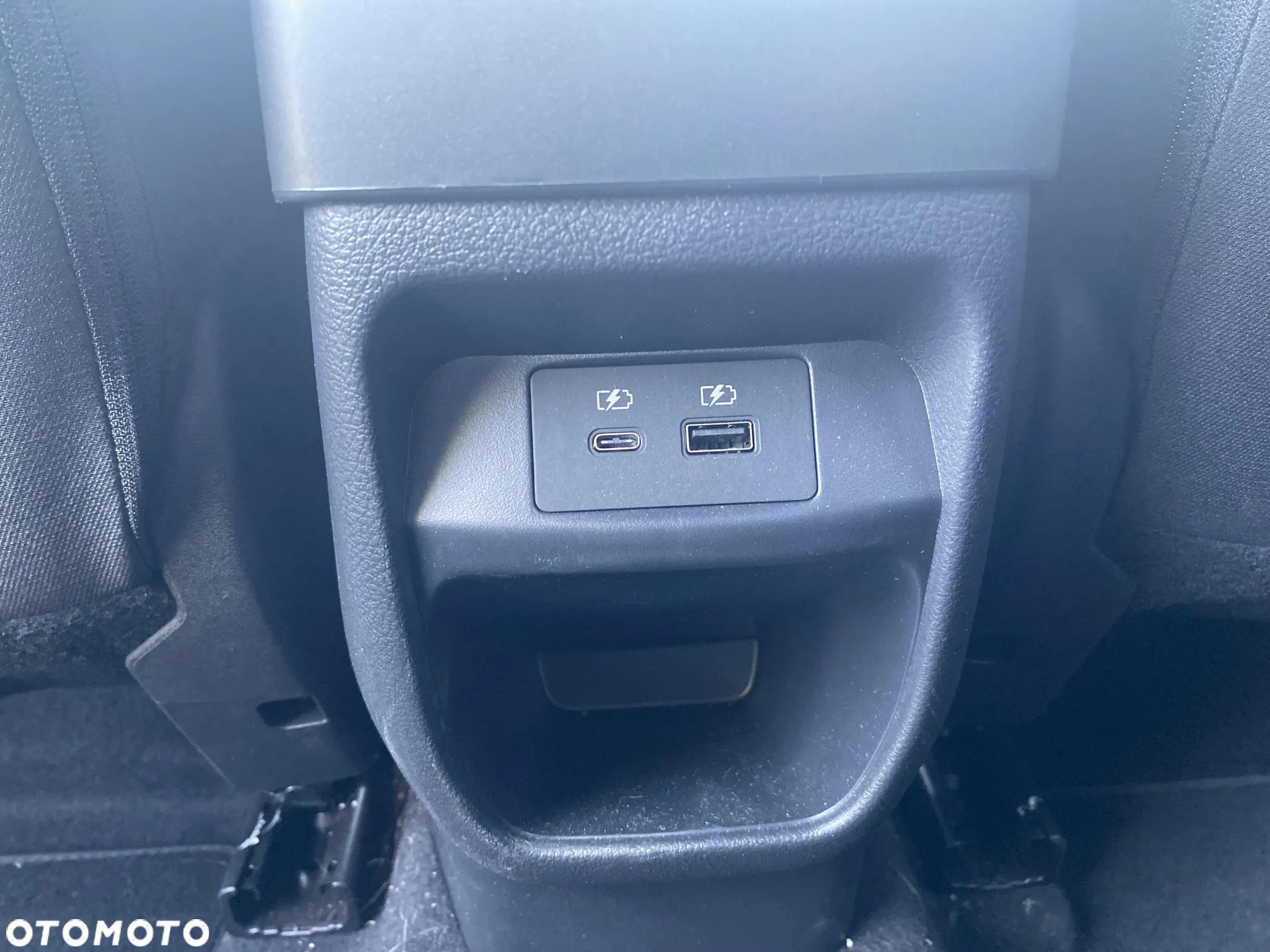 Nissan Juke 1.6 Hybrid N-Connecta AMT - 22