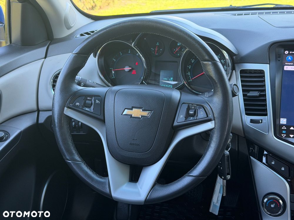 Chevrolet Cruze 1.8 LT+ - 15