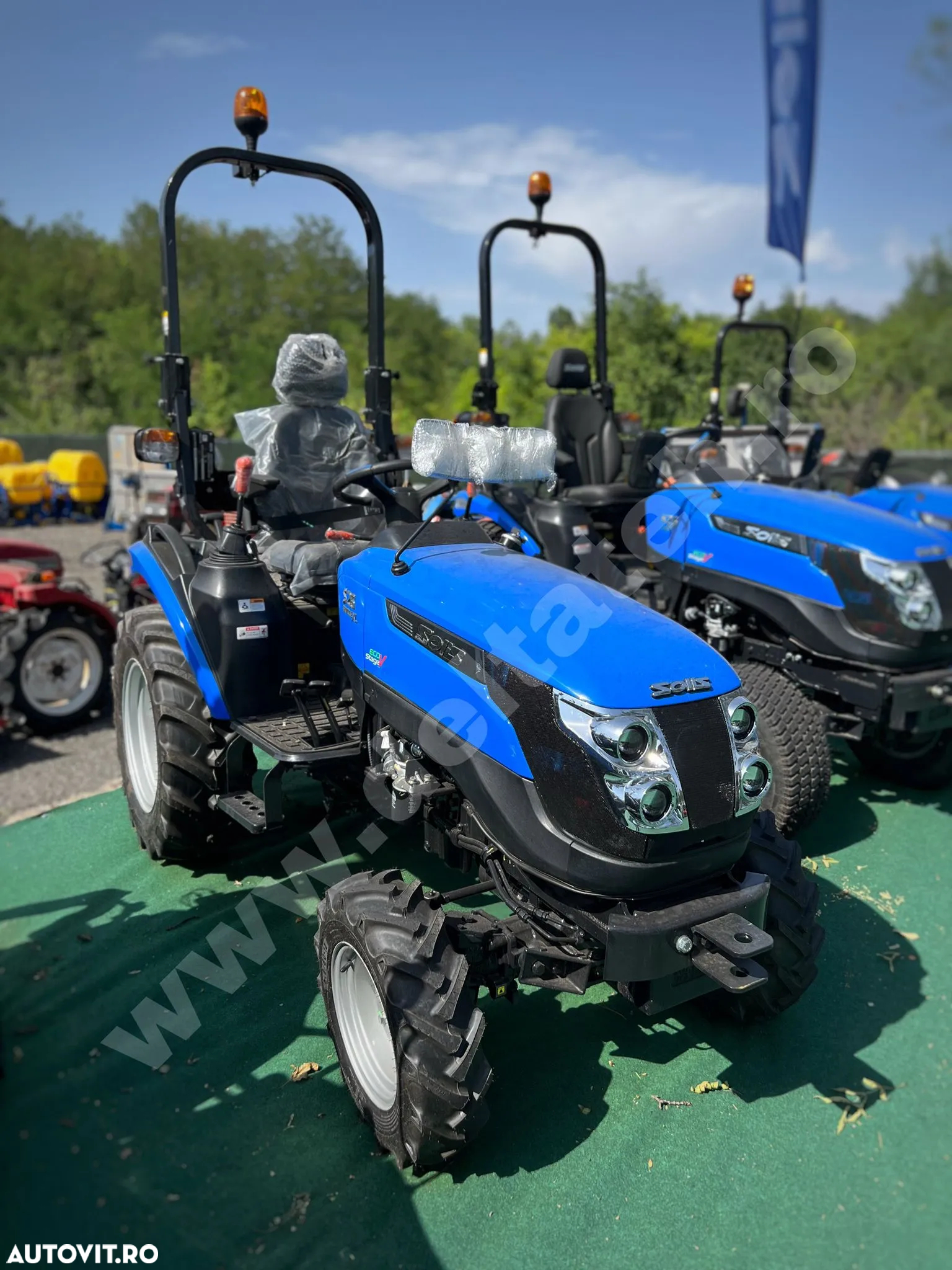 Solis Tractor NOU, Model S26XL - 2