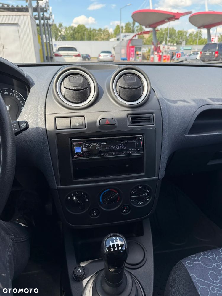 Ford Fiesta 1.3 - 23