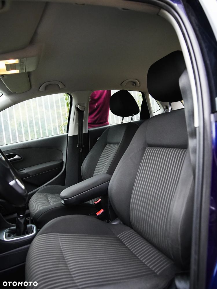 Volkswagen Polo - 13