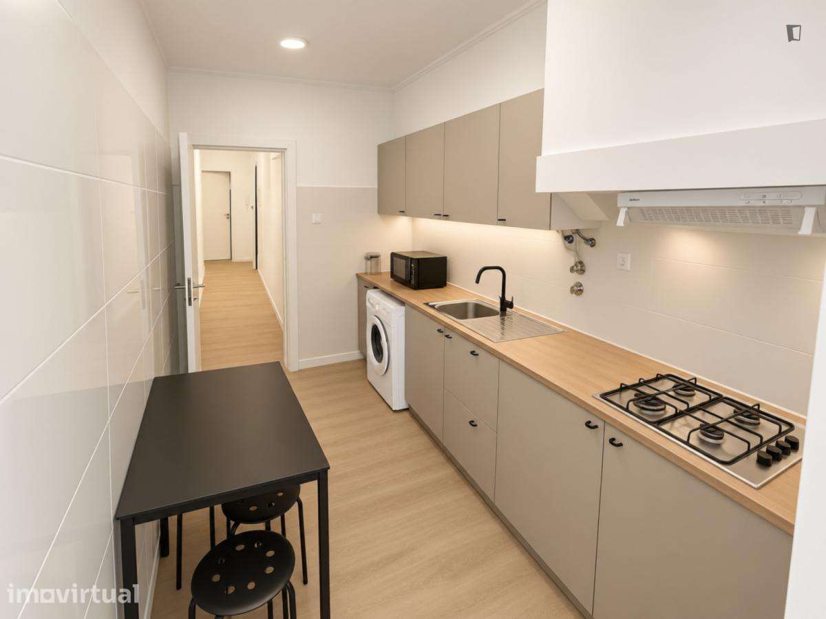 Quarto - localizado em Campolide Lisbon - Grande imagem: 3/9