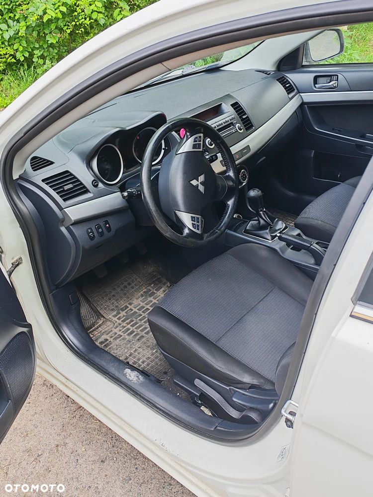 Mitsubishi Lancer 1.8 Invite - 7
