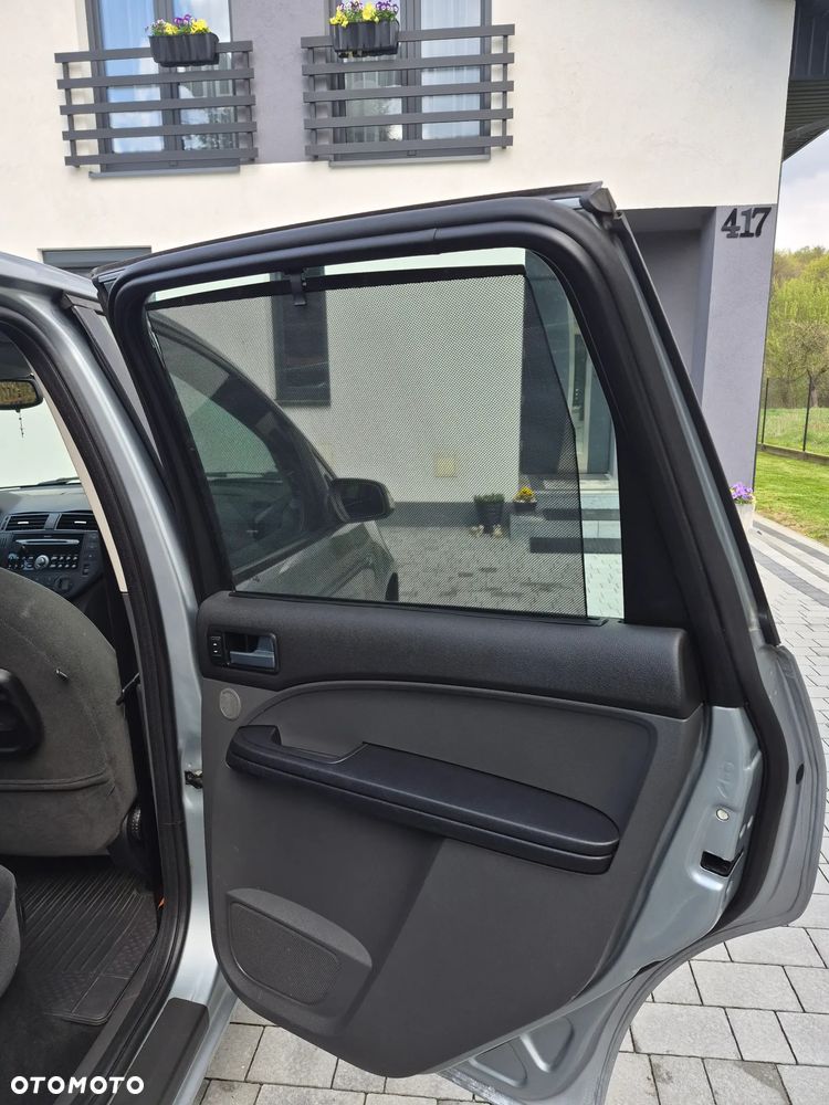 Ford Focus C-Max 1.6 FX Gold / Gold X - 21