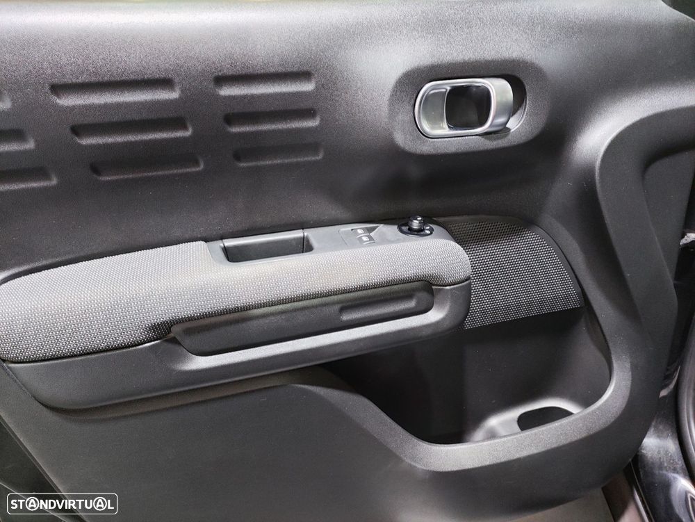 Citroën C3 Aircross 1.2 PureTech Feel EAT6 - 6