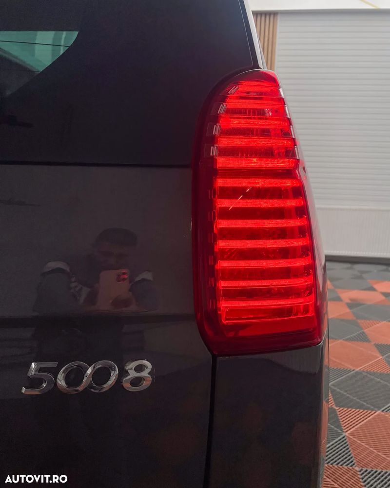 Peugeot 5008 1.6 HDI Confort Pack - 17
