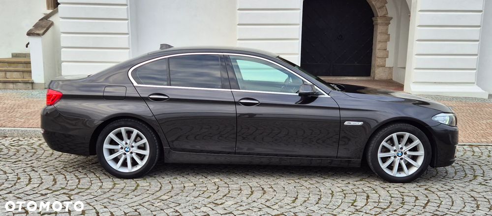 BMW Seria 5 520d Luxury Line - 14