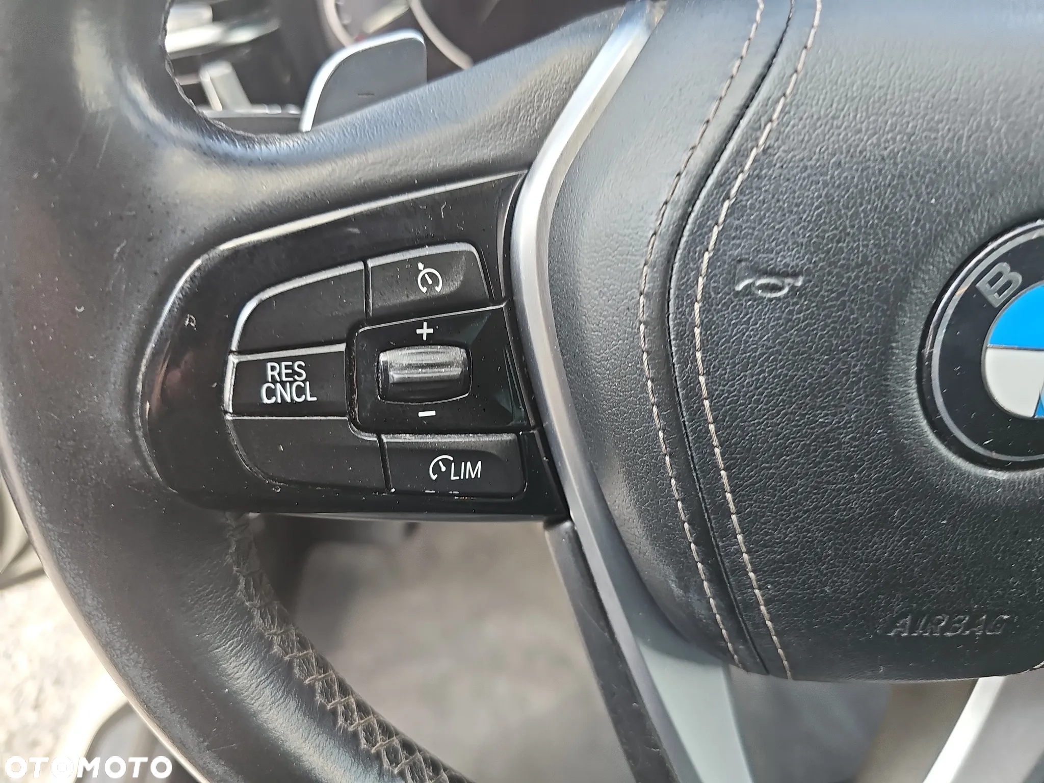 BMW Seria 5 518d Sport Line - 16