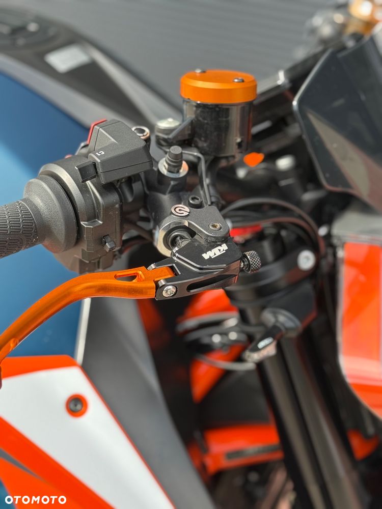 KTM Super Duke - 18