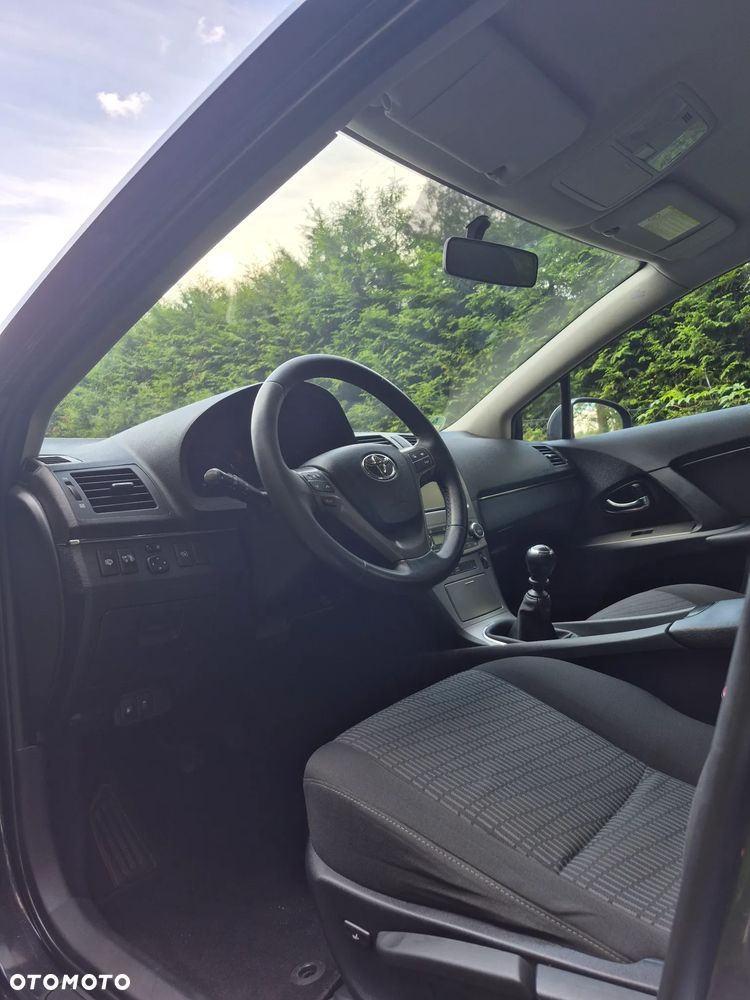 Toyota Avensis 2.0 D-4D Edition - 10