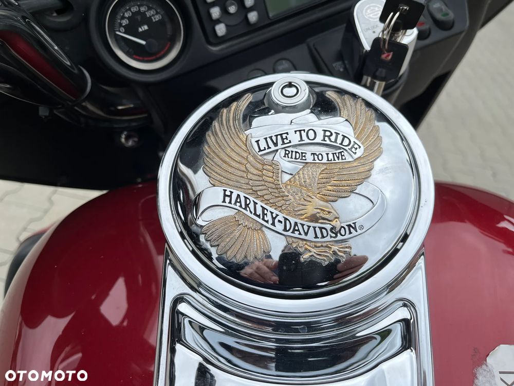 Harley-Davidson FLHTCU Ultra - 7