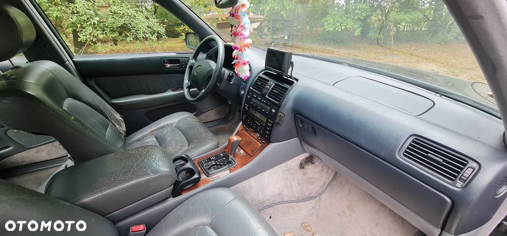 Lexus LS 400 - 4