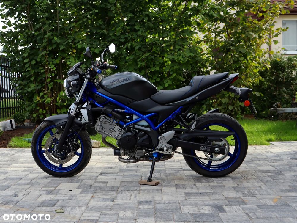 Suzuki SV - 6