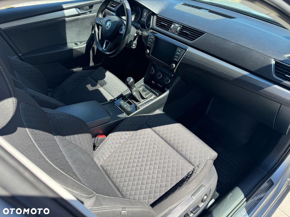 Skoda Superb 2.0 TDI Style - 9