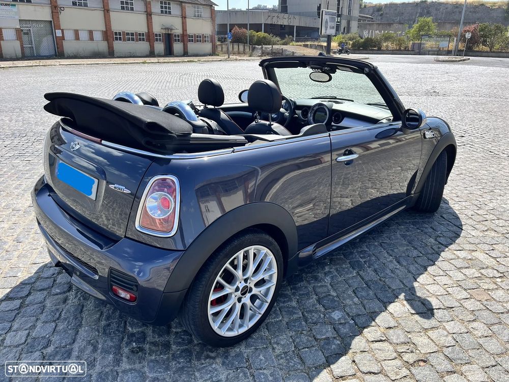 MINI Cabrio John Cooper Works - 2
