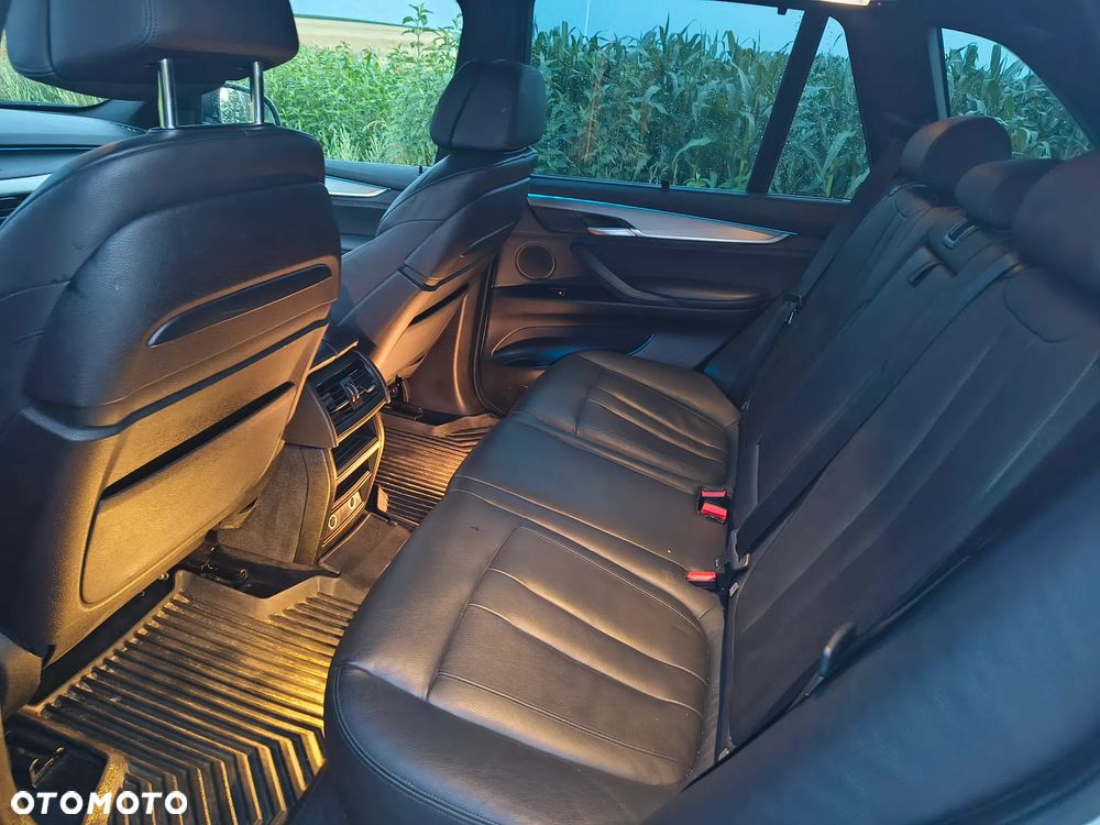 BMW X5 xDrive25d - 12