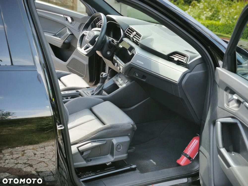 Audi Q3 Sportback 40 TFSI quattro S tronic S line - 13