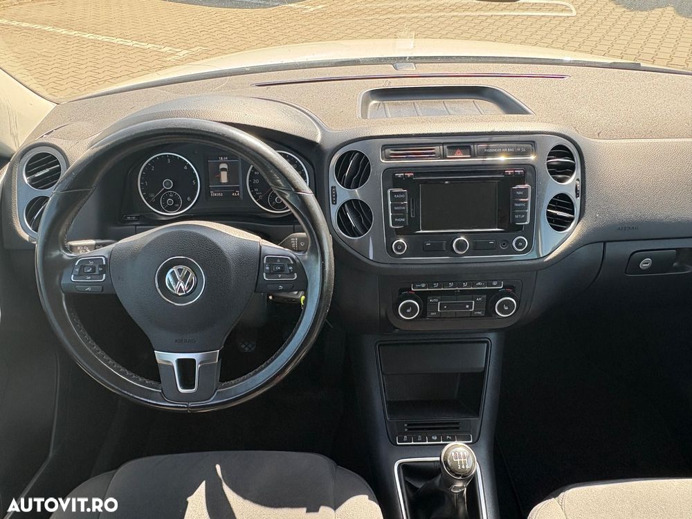 Volkswagen Tiguan - 5